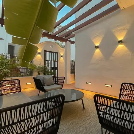 Apartment Maestranza Exclusive Townhouse Close To Puerto Banus With Bbq Pool